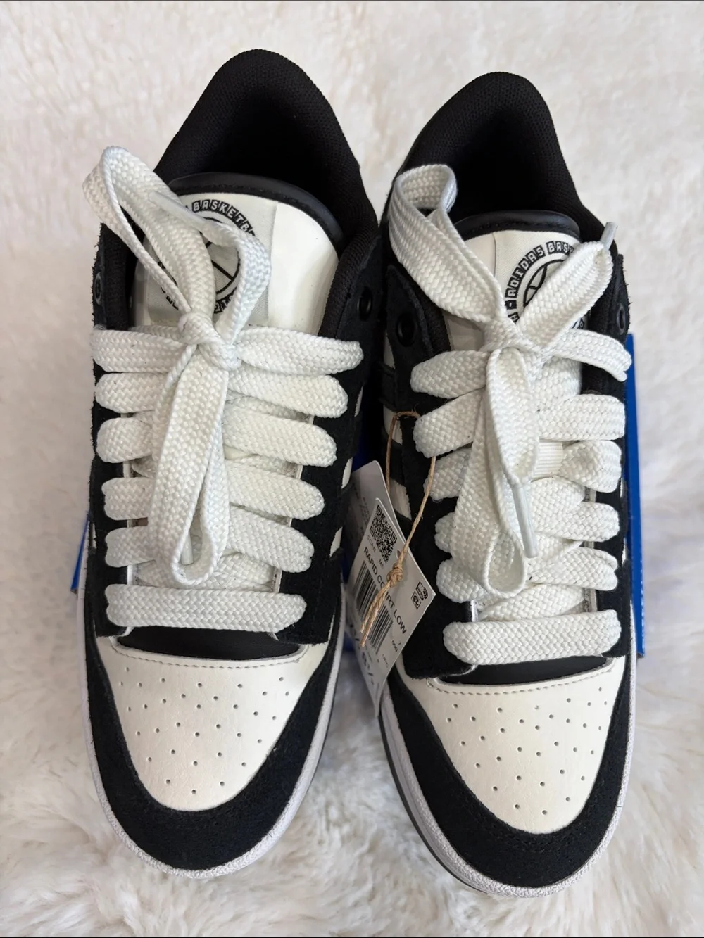 adidas low top
